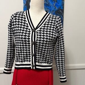 Cyrus Black and White Houndstooth Women's Sweater
